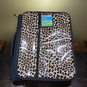 New Tech Gear Leopard Padded Zipper Binder School Office Organizer